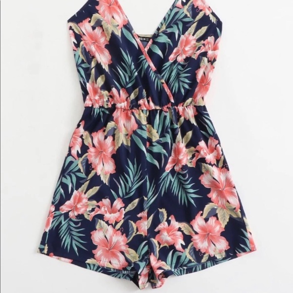 SUMMER FLORAL ROMPER SHEIN-S - Picture 3 of 5
